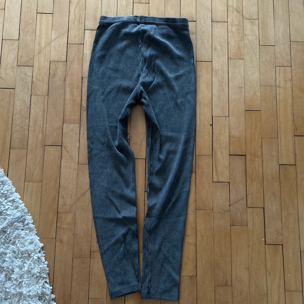 Stylish Gray Women's leggings - Picture 2 of 4